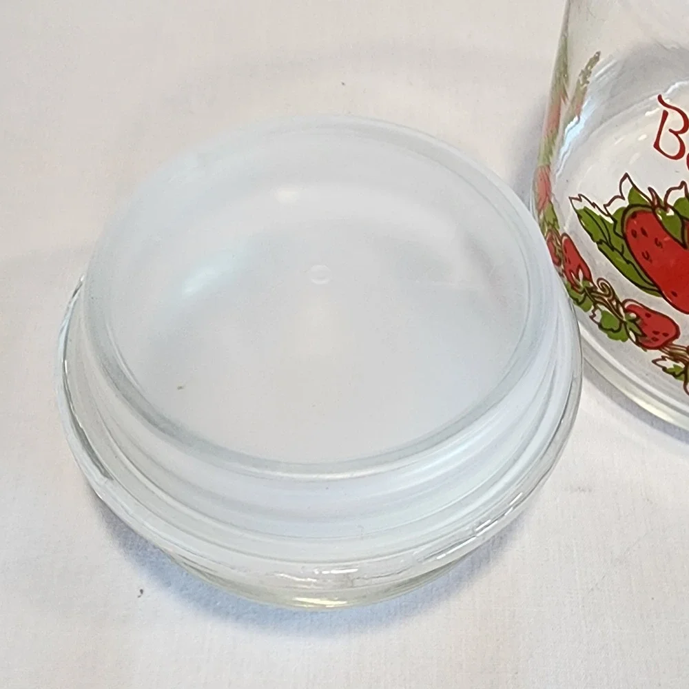 Vintage 1980 American Greetings Berry Good Strawberry Glass Jar with Lid 5.5in